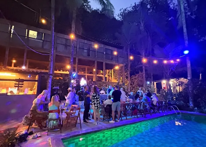 Frente Ao Mar - Suites Com Piscina Aquecida, Spa Privativo, Vista Ao Mar Ou Montanha, Com Estacionamento- Raizes Do Mar Eco Hotel Guarujá